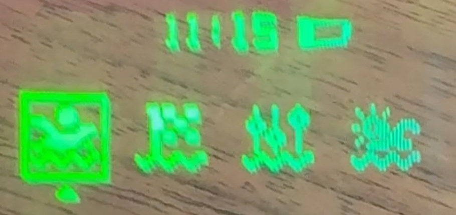 The mode menu on the lens — Free training is the first, highlighted icon